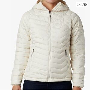 Columbia Women's White Hooded Puffer Jacket